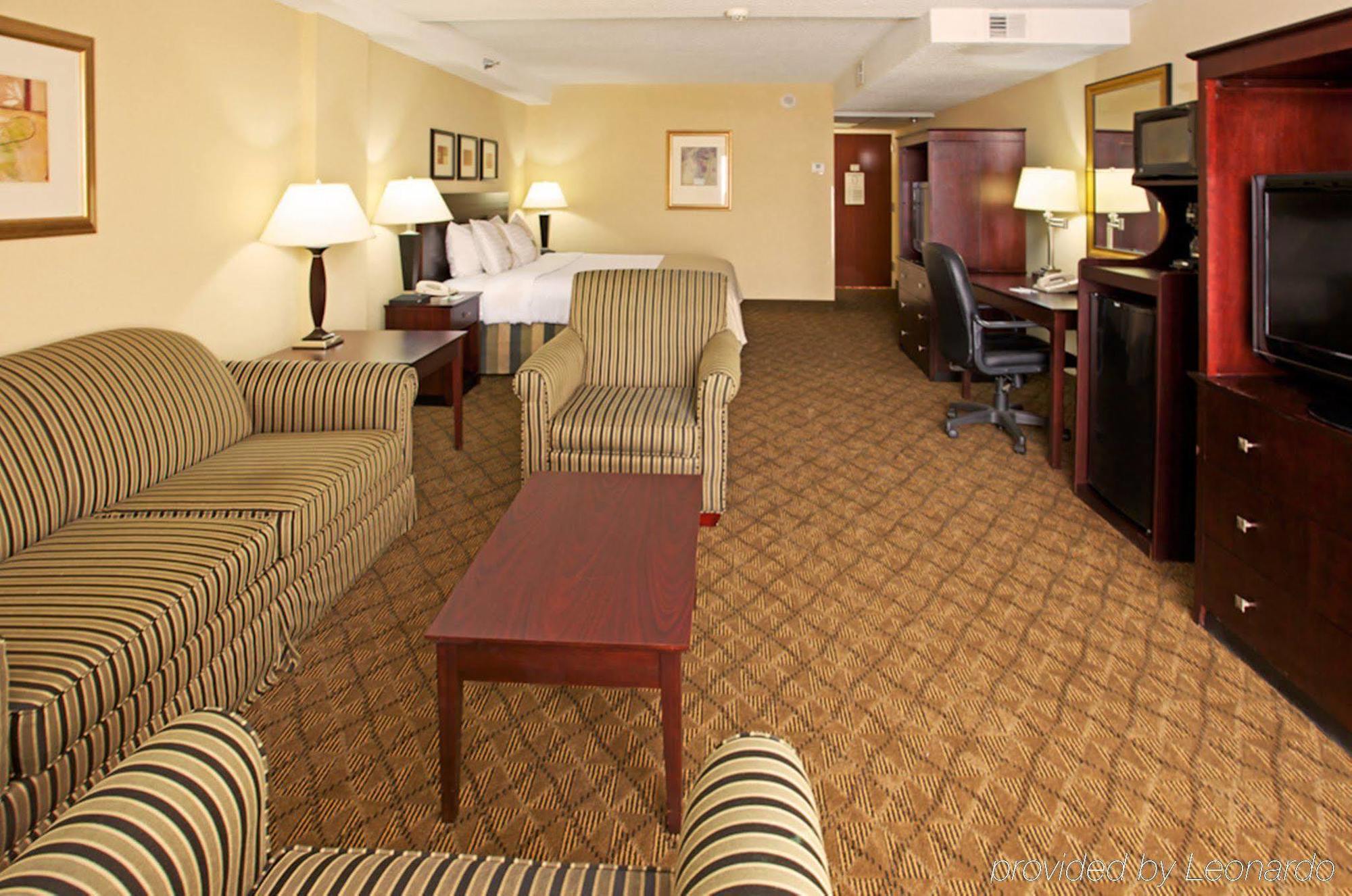 Holiday Inn Hotel And Suites Beaumont-Plaza I-10 & Walden, An Ihg Hotel Стая снимка